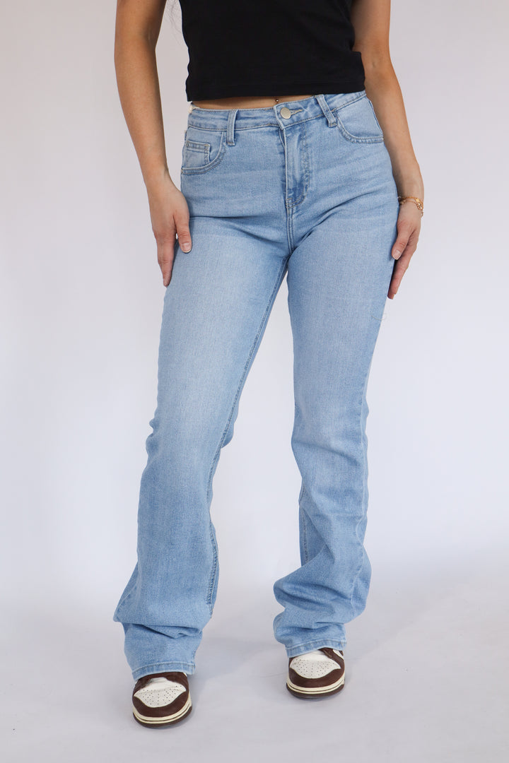 Tyla TALL Midwaist Flared Jeans - Stretch