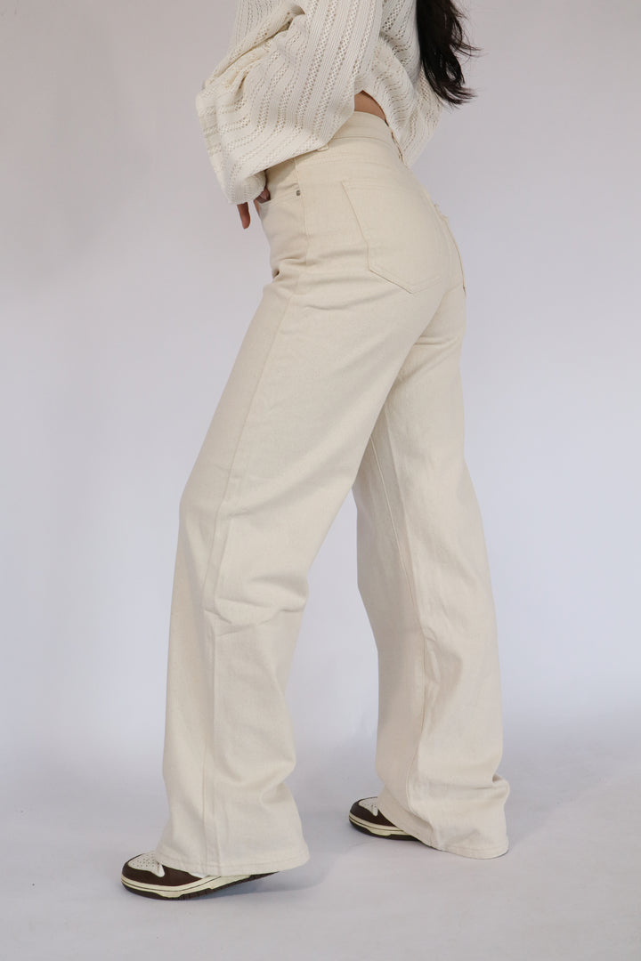 Erica Straight Leg Jeans - Stretch