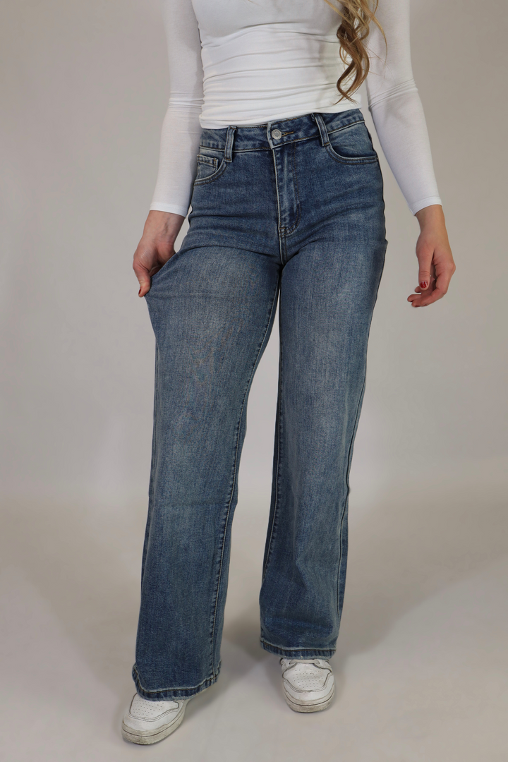 2819 Wide Leg Jeans