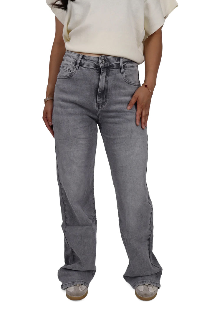 Stormy Wide Leg Plus Size Jeans - Stretch
