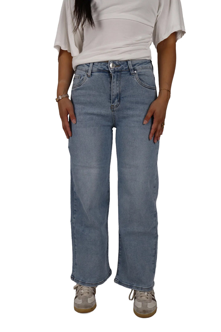 Skye Petite Wide Leg Jeans - Stretch