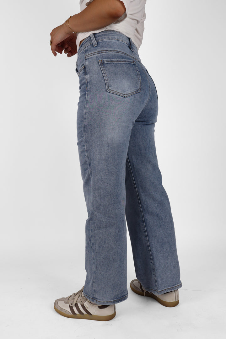 City Petite Straight Leg Jeans - Stretch