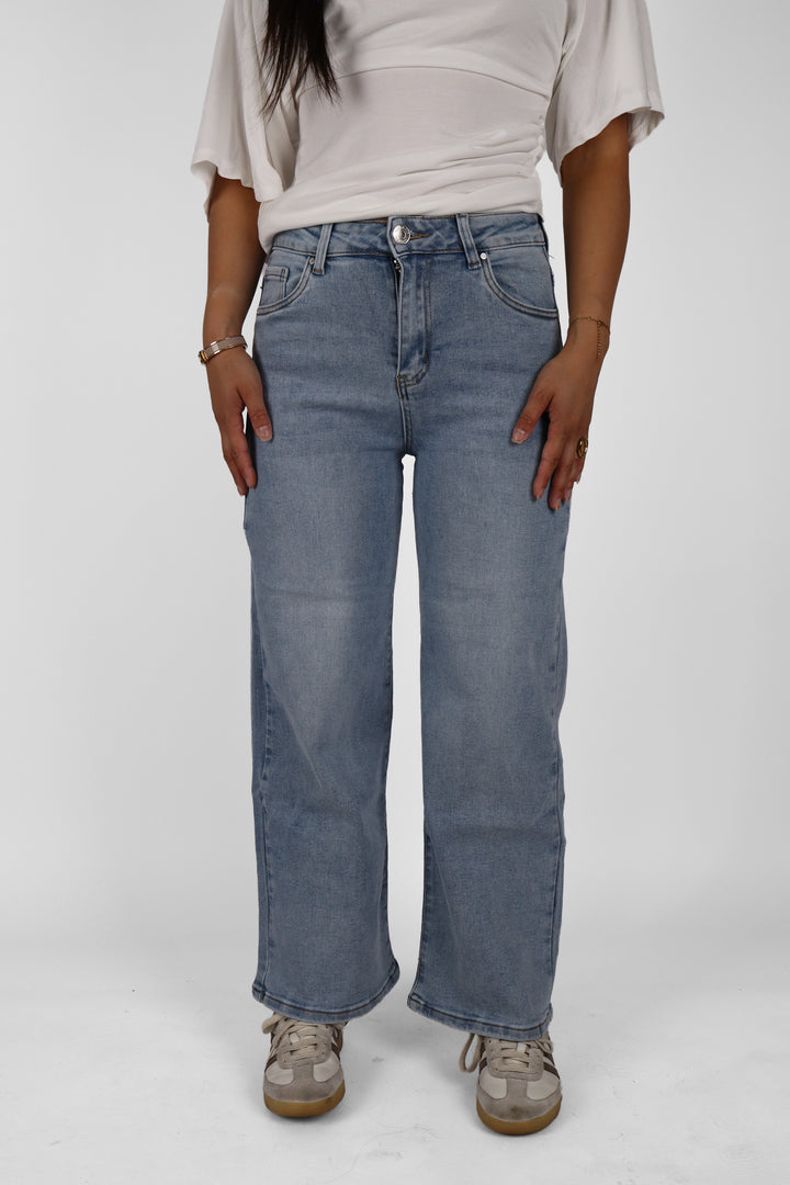 Skye Petite Wide Leg Jeans - Stretch