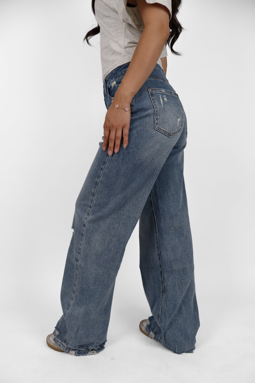 Distressed Wide Leg Jeans - Stretch