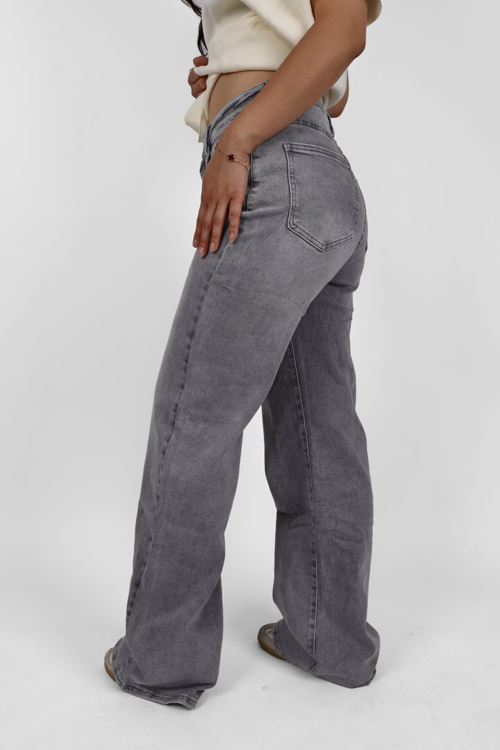 Stormy Wide Leg Plus Size Jeans - Stretch