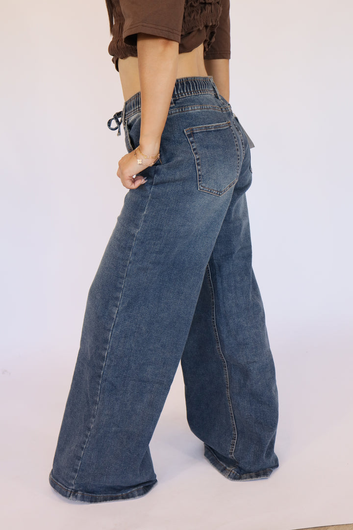 Veerle Plus Size Wide Leg Jeans - Stretch