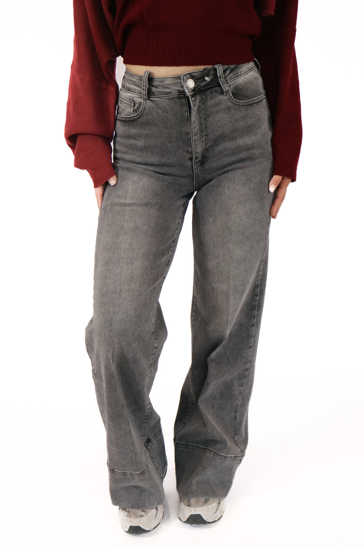 Lola Wide Leg Jeans - Stretch
