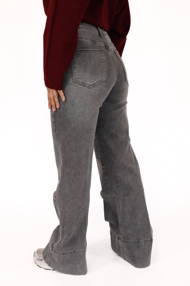 Lola Wide Leg Jeans - Stretch