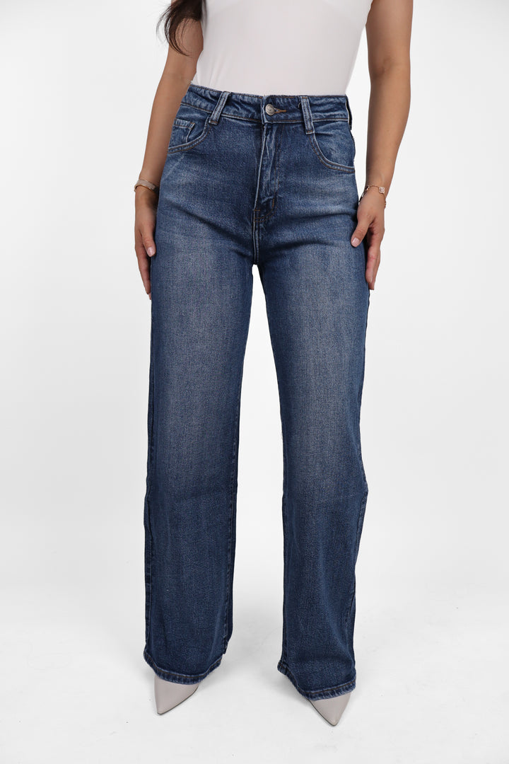 The Elara Wide Leg Jeans - Stretch