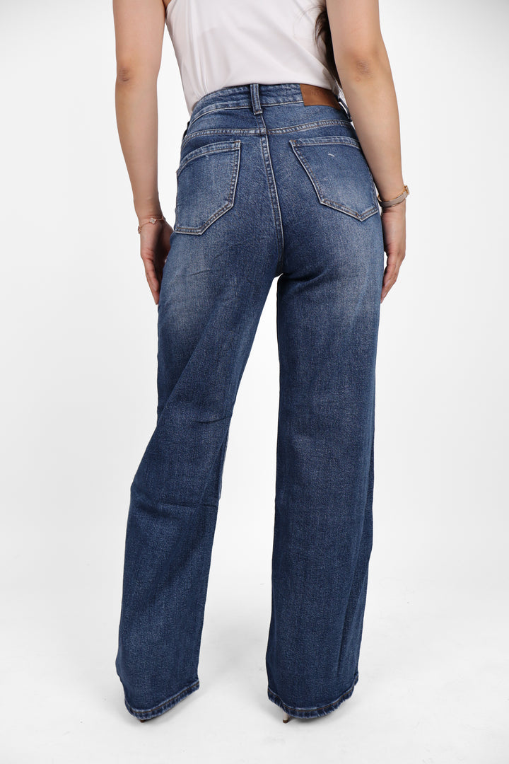 The Elara Wide Leg Jeans - Stretch