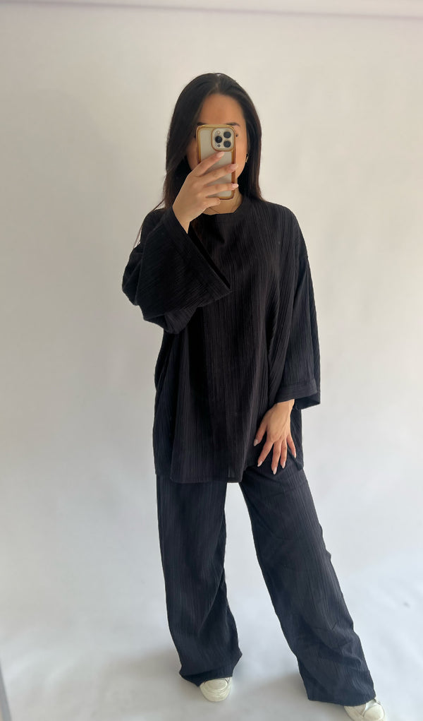 Getting Comfy Two Piece Set - Black