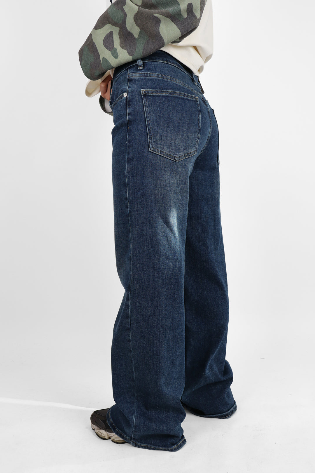 Down Town Low Waist Wide Leg Jeans - Stretch