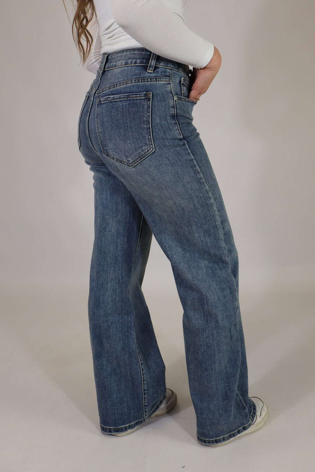 2819 Wide Leg Jeans