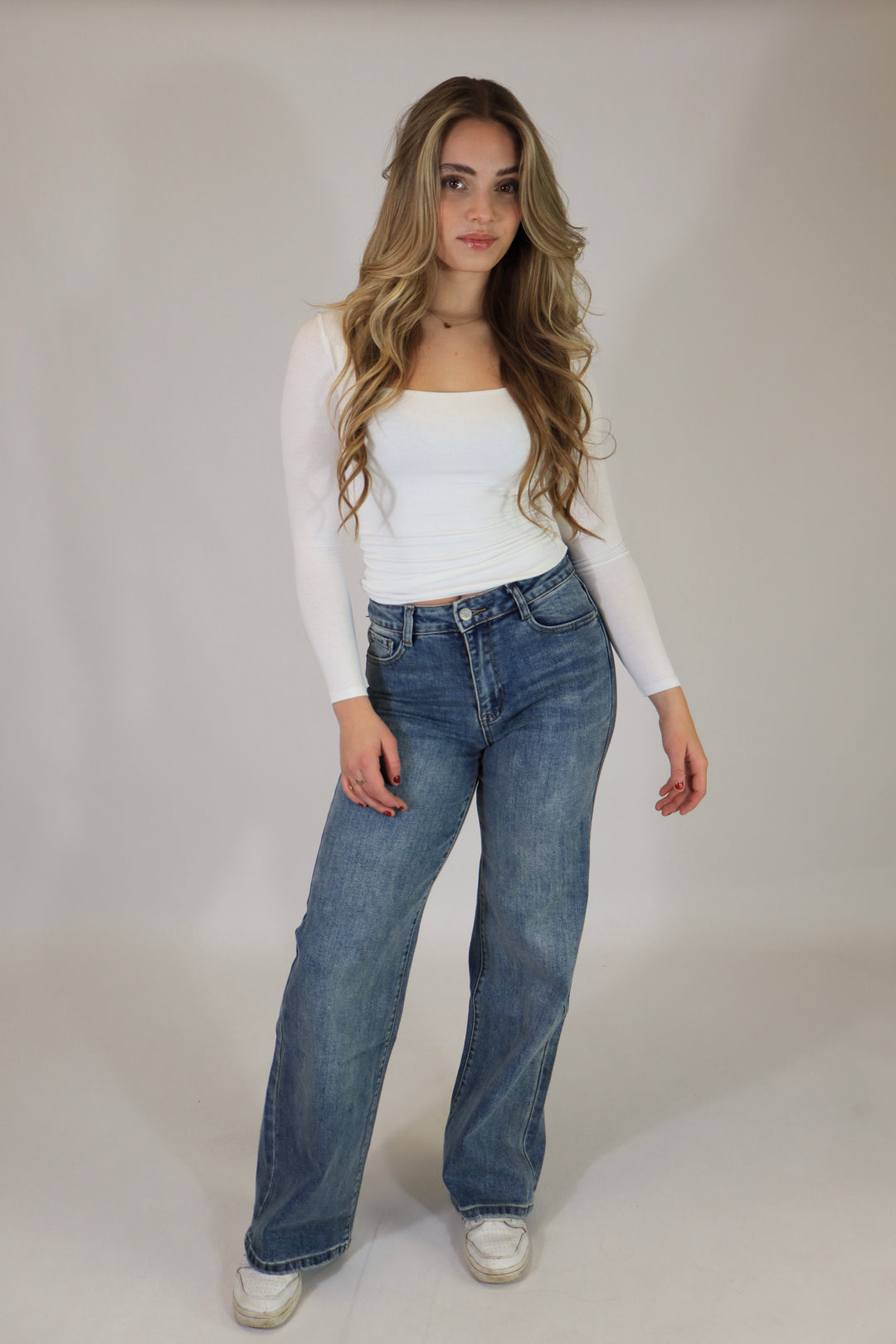 2819 Wide Leg Jeans