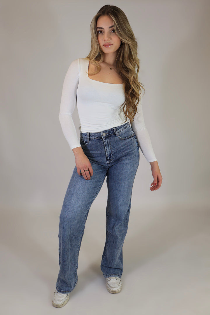 Lowie Straight Leg Jeans