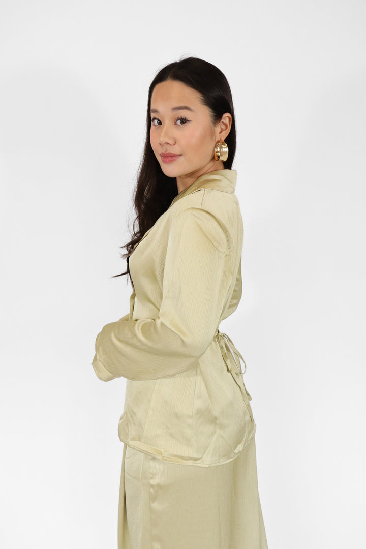 Cloud Nine Satin Waist Blouse