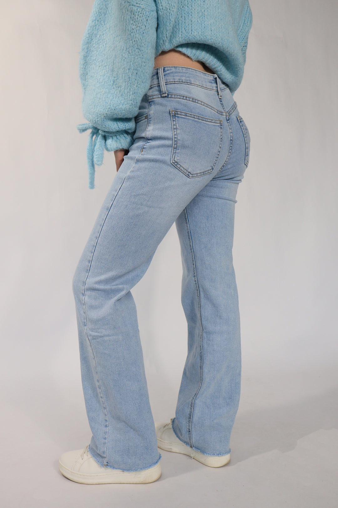 Yuna Mid Waist Wide Leg Jeans - Stretch