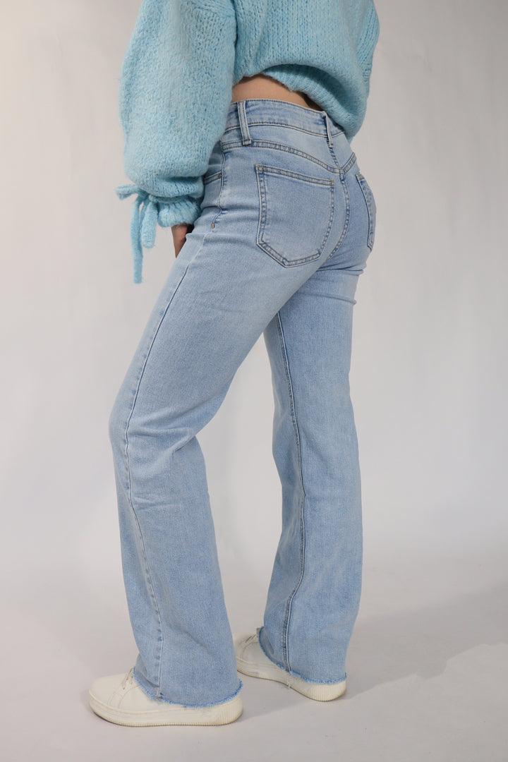 Yuna Mid Waist Wide Leg Jeans - Stretch