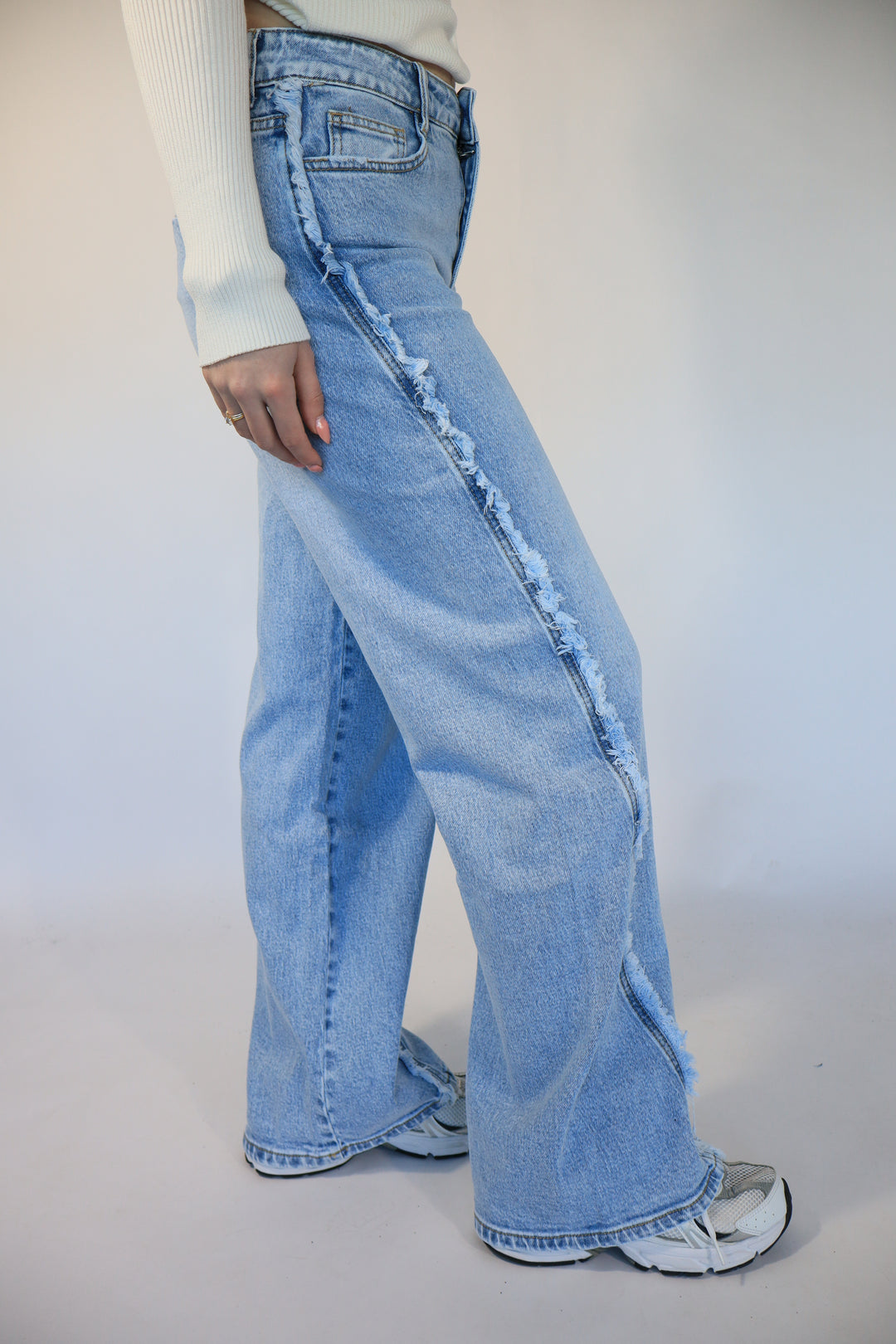 Ruches Midwaist Wide Leg Jeans - Stretch (PRE-ORDER)