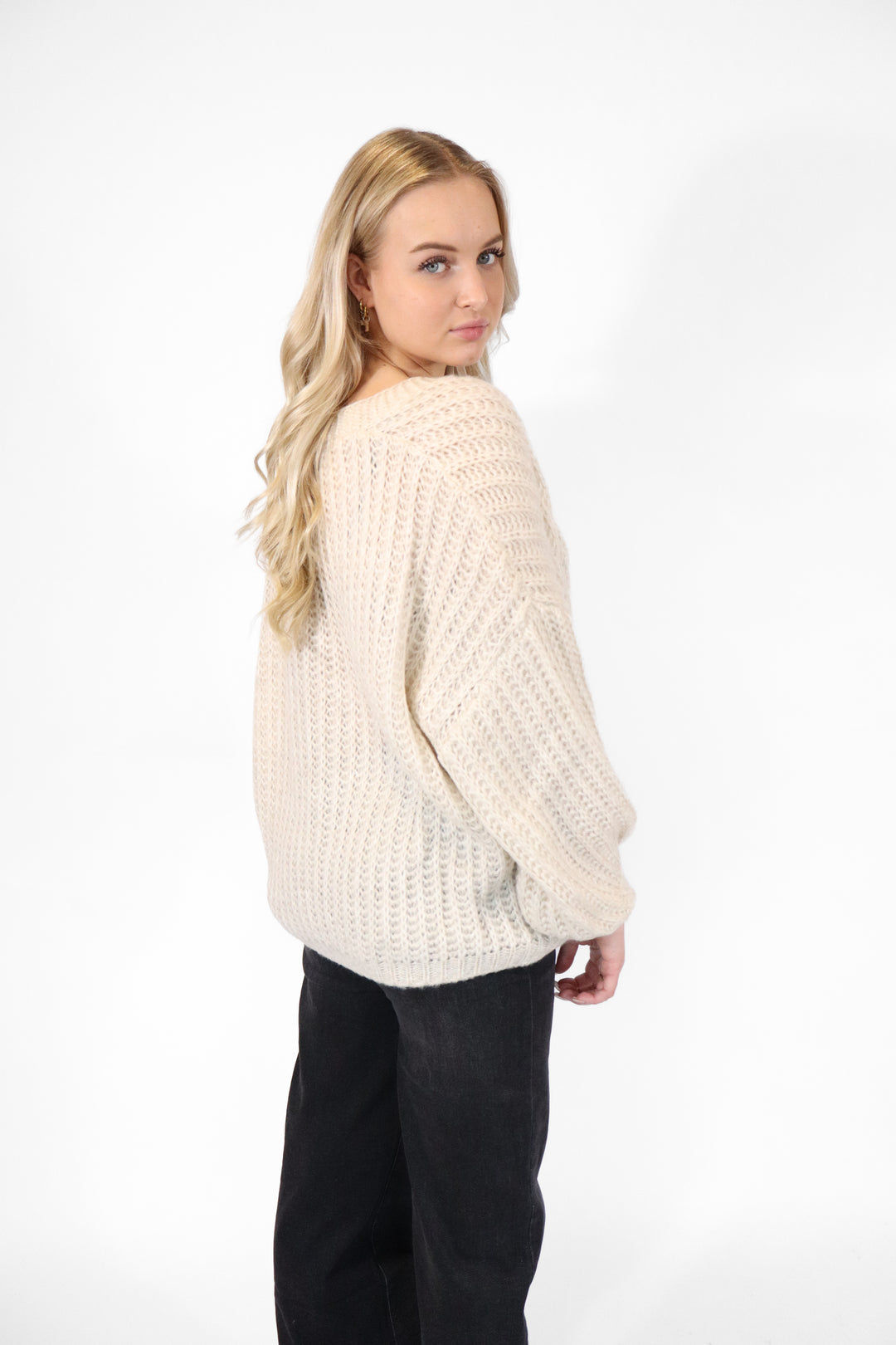 Jasmijn Button Sweater