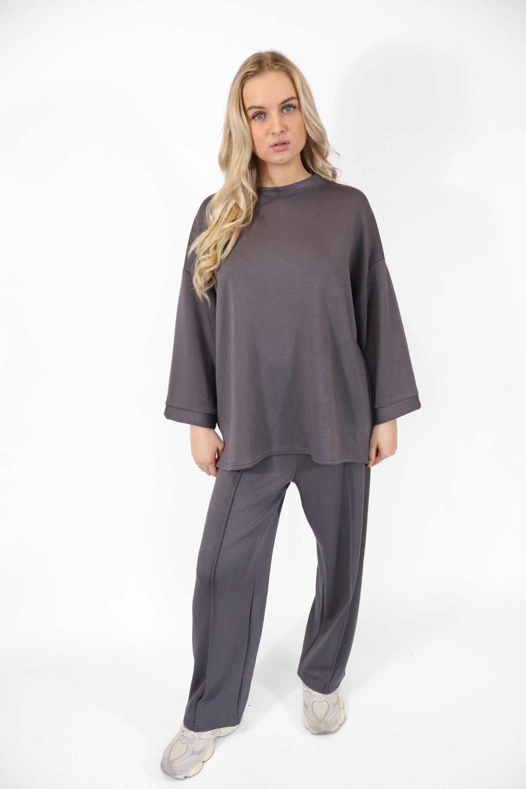 Cassie Two Piece Set - Stretch