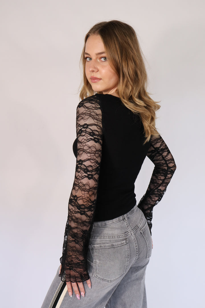 Aivy Lace Top