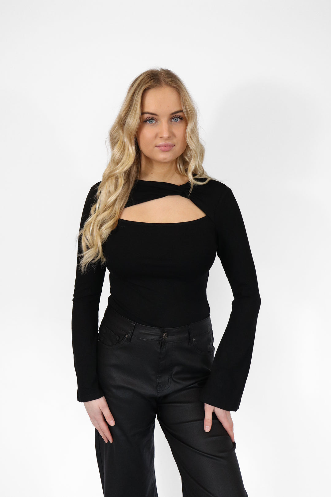 Ava Cut Out Top - Stretch