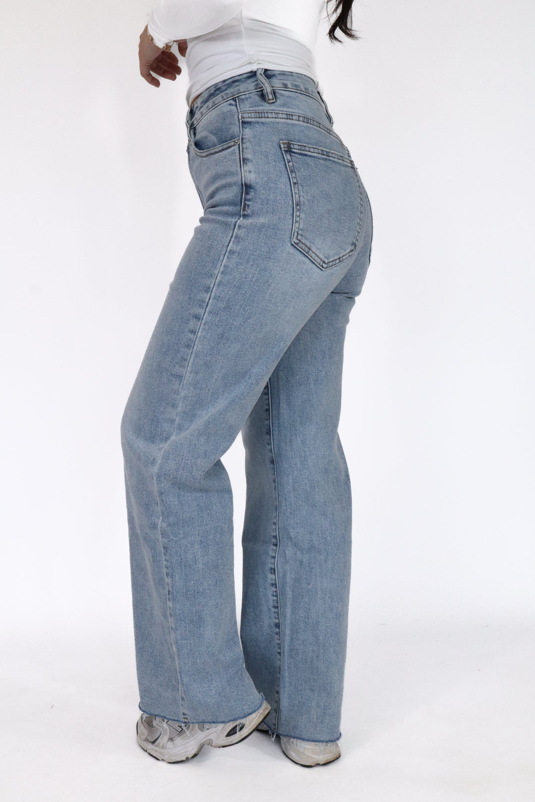 Mia Petite Straight Leg Jeans - Stretch