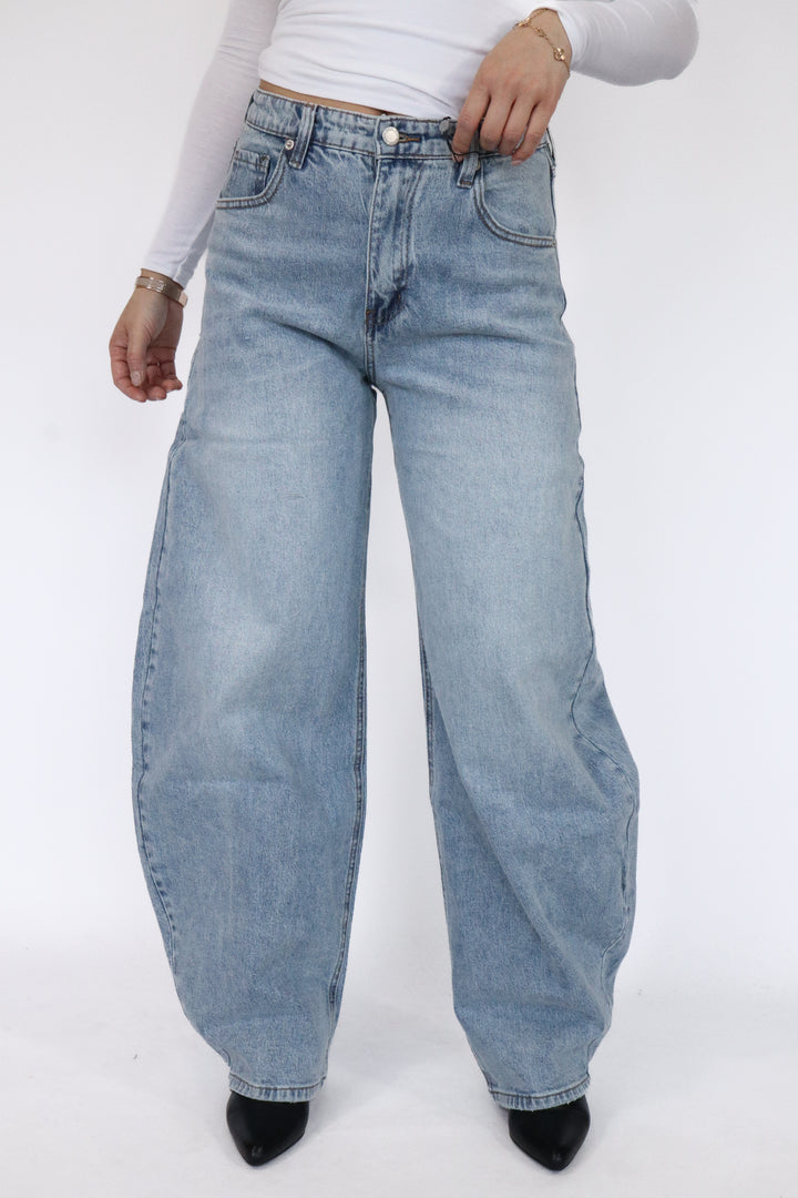 Ilay Balloon Wide Leg Jeans - Light Stretch