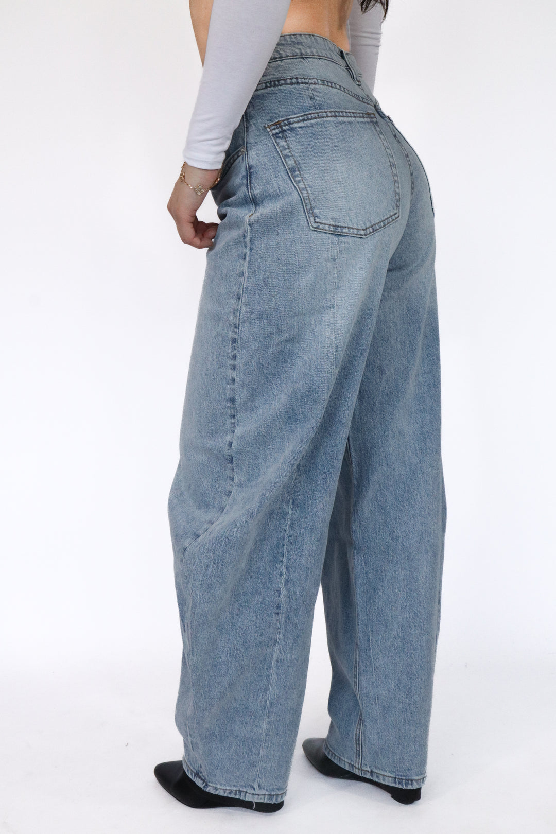 Ilay Balloon Wide Leg Jeans - Light Stretch