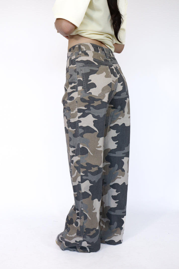 Camo Wide Leg Jeans - Light Stretch