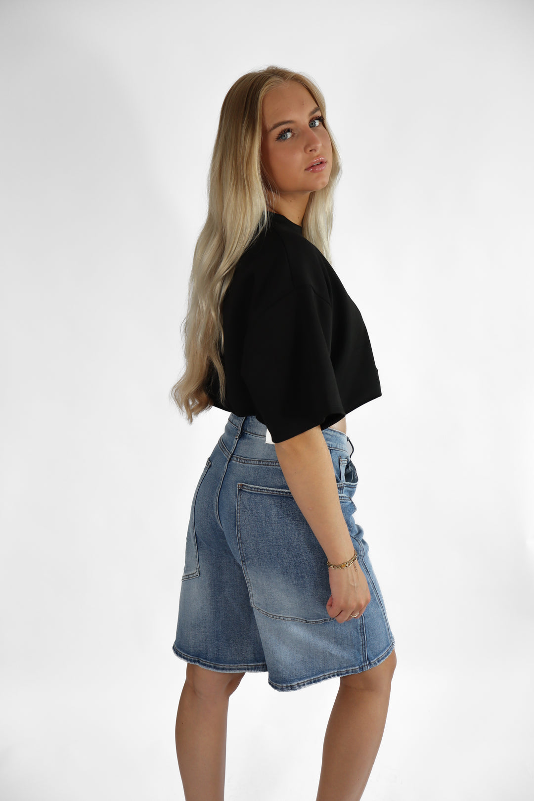 Easy Fit Bermuda Shorts - Stretch
