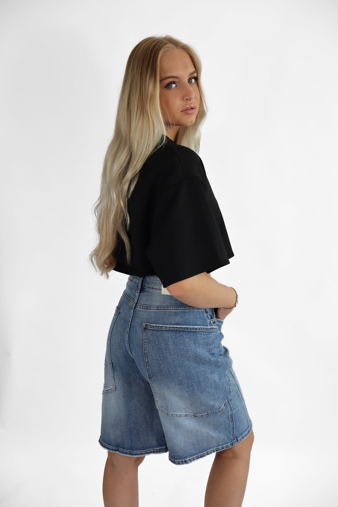 Easy Fit Bermuda Shorts - Stretch