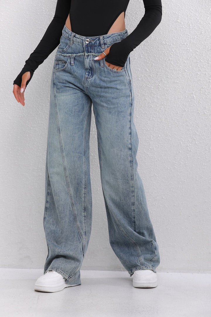 2046 Wide Leg Jeans - Light Denim