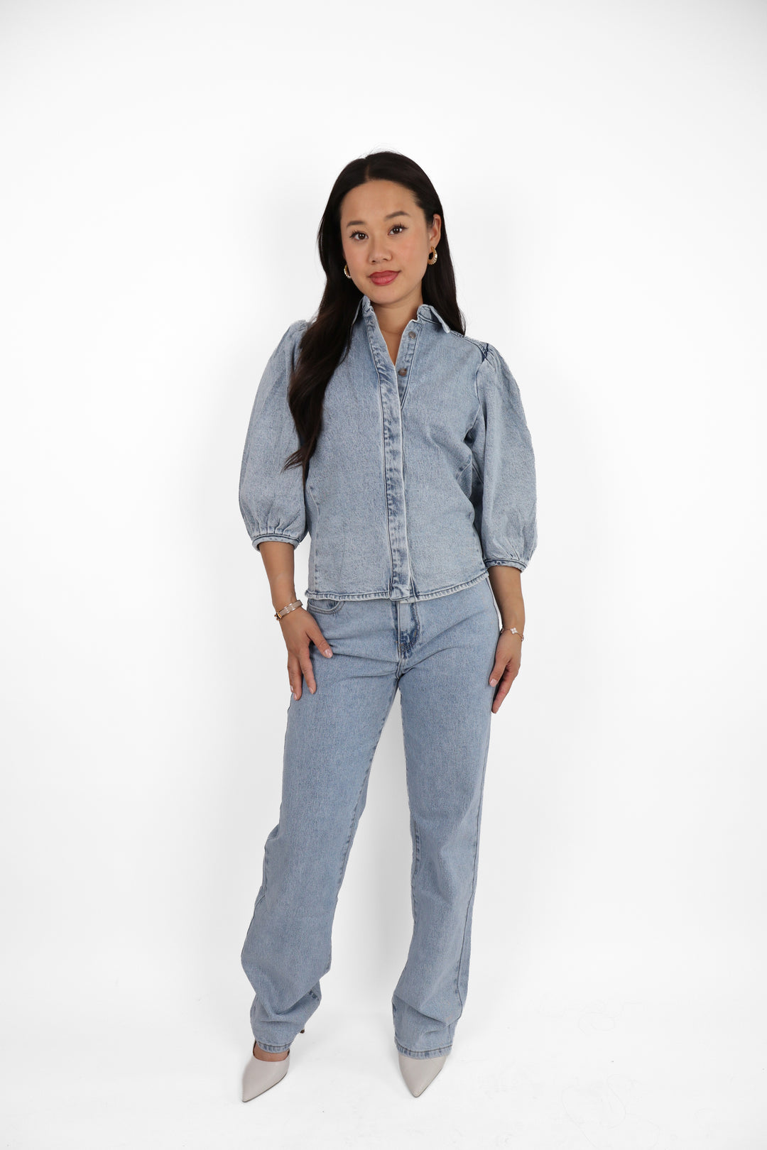 The Muse Straight Leg Jeans - Light Stretch