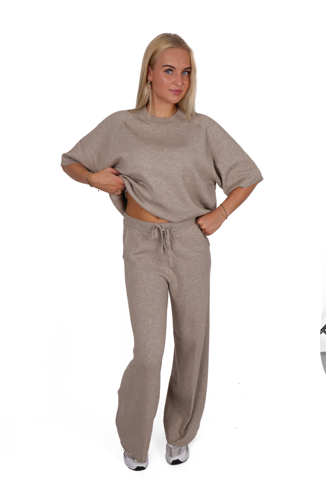 The Sunday Soft Set - Stretch