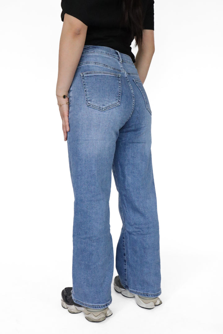 Brooklyn Petite Wide Leg Jeans - Stretch