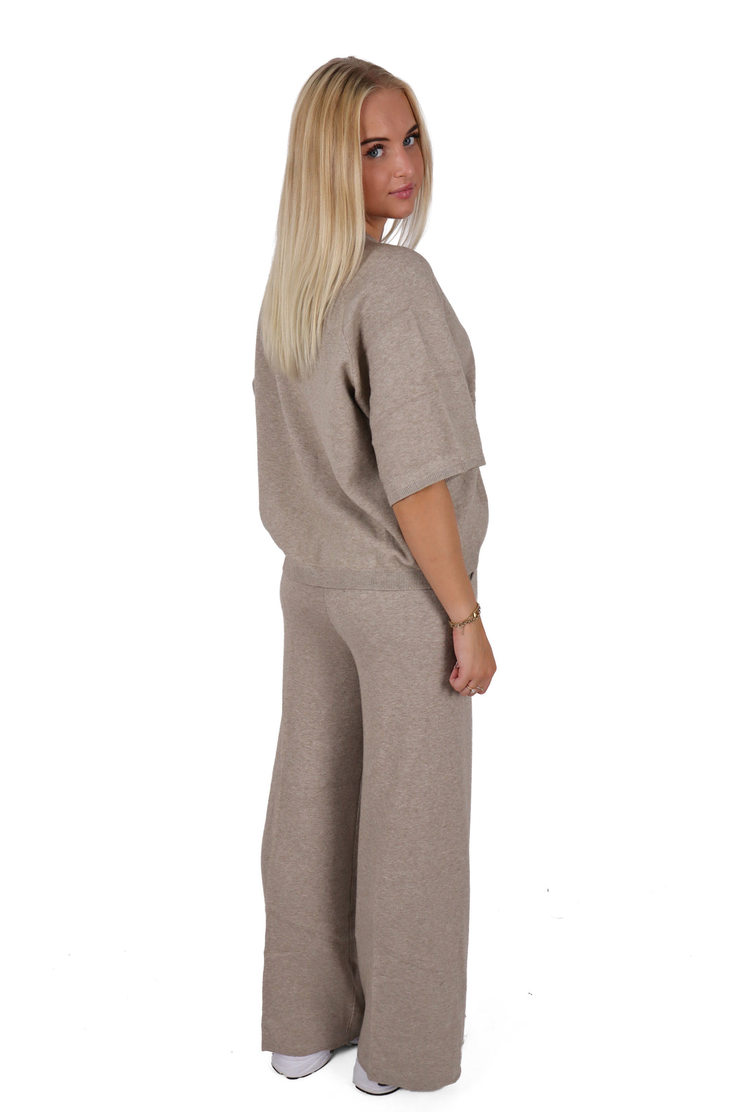 The Sunday Soft Set - Stretch