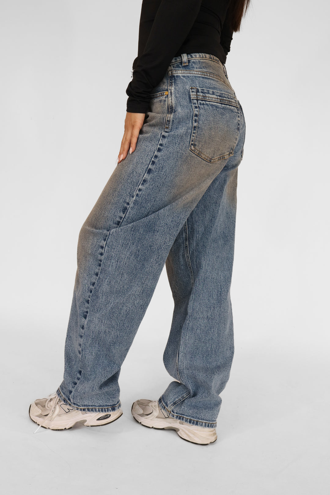 Amé Balloon Wide Leg Jeans - Stretch