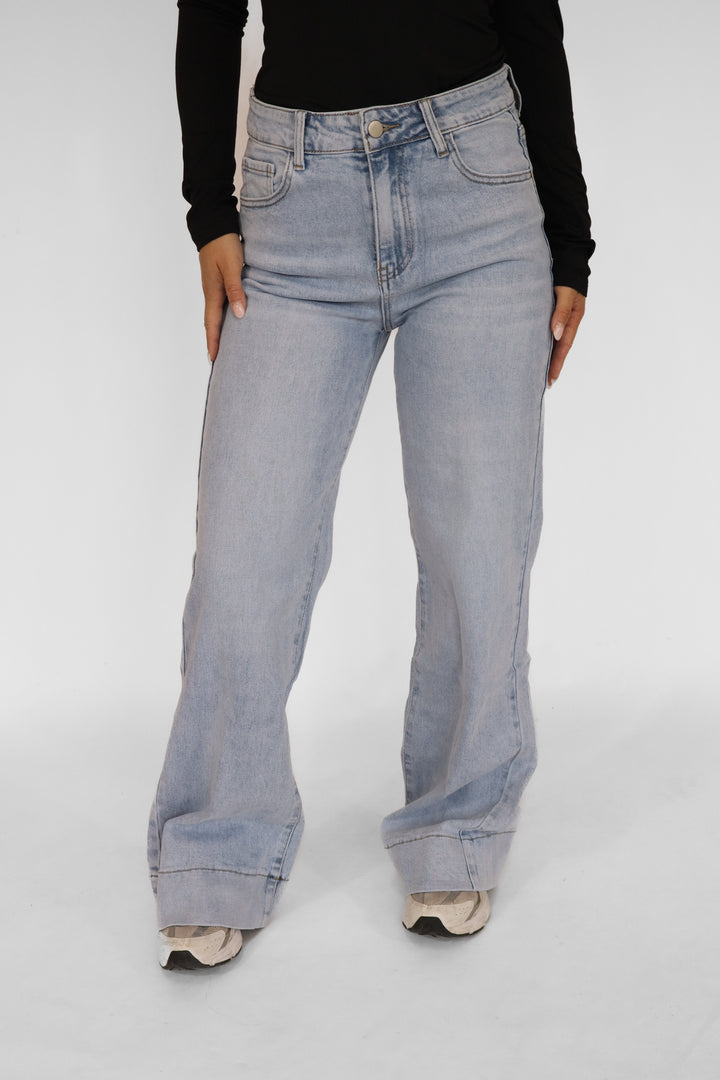 Cleo Wide Leg Jeans - Stretch