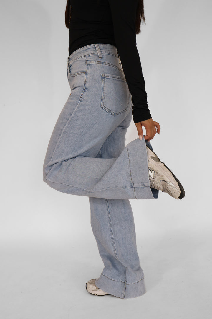 Cleo Wide Leg Jeans - Stretch