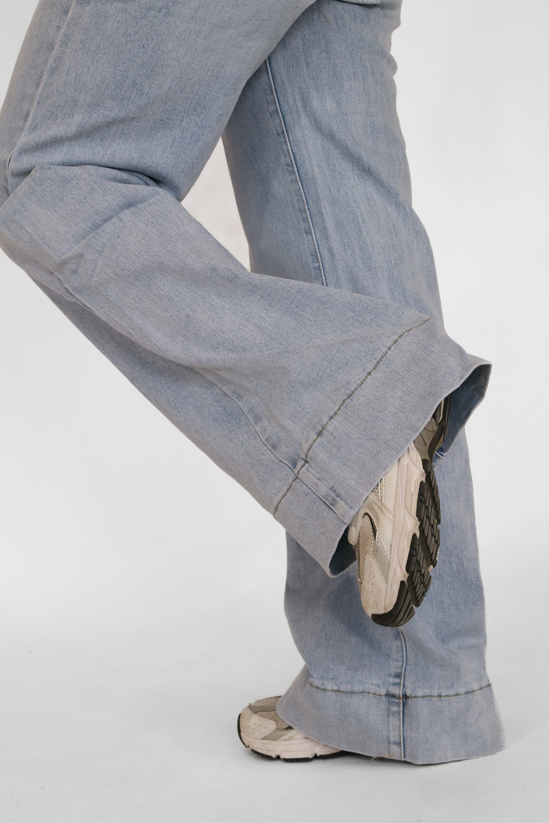 Cleo Wide Leg Jeans - Stretch