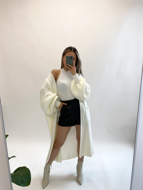 Cuddle Me Cardigan - White (PRE-ORDER)